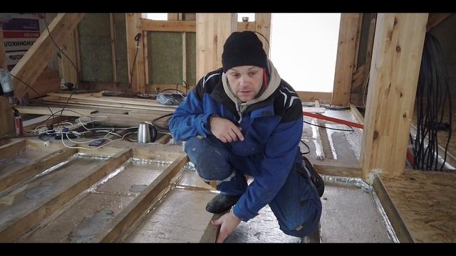 Финал черновых ПОЛОВ с электричеством под полусухую стяжку. Часть 3. // Мой дом #18 смотреть онлайн