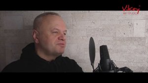Сильный стих "Иногда нужно просто уйти...", читает В.Корженевский (Vikey)