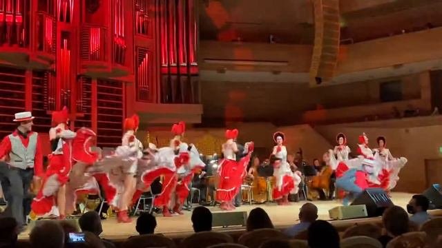 Московский театр Варьете Юрия Черенкова и Симфонический оркестр Русская Филармония
