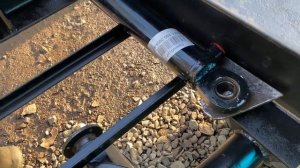 Мини погрузчик. Гидро цилиндр поворота.