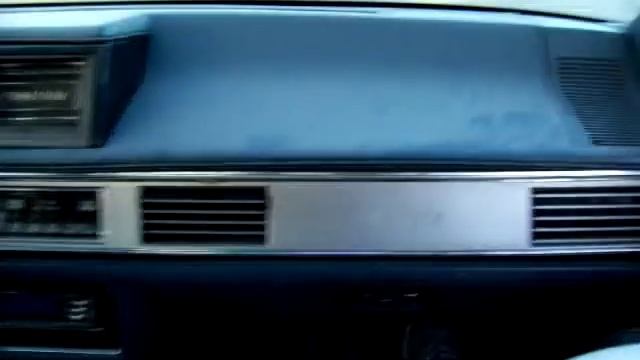 My Dad driving the 1989 Oldsmobile Delta 88 Royal смотреть онлайн