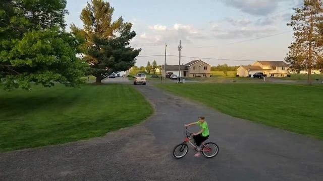 Сад, огород многодетной семьи в США. Работа и игры, шашлыки. Семья Савченко смотреть онлайн