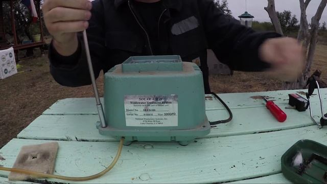 Aerobic septic tank repair. HiBlow 80 rebuild part 1 смотреть онлайн