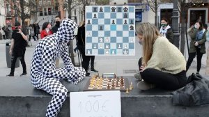 RETO 100€ a MARÍA RODRIGO (Conseguirá GANARME?? 🔥) - Partidas de Ajedrez en la calle #6