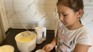 КЕКСЫ НА СМЕТАНЕ
(самый вкусный и удачный рецепт)