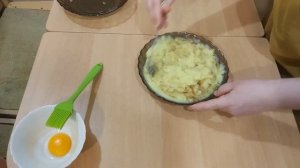 Куриные ножки в мешочках из слоёного теста