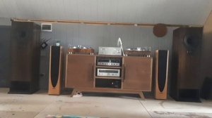 А вот так звучит Pink Floyd на моей акустике!