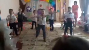 Танец "Мальчишка с гитарой"