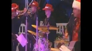 Bette Midler's Cool Yule!