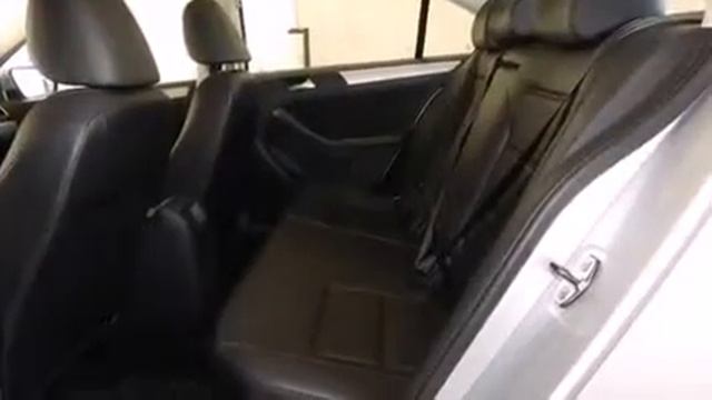 2013 Volkswagen Jetta 2.5L SE w/Convenience Package смотреть онлайн