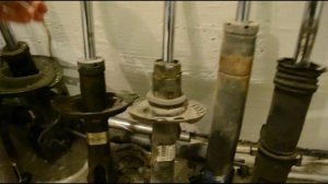 Замена стоек амортизаторов. Почему замена?!