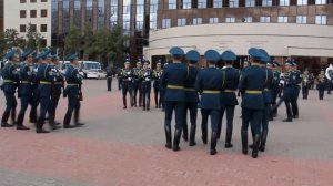 Рота почетного караула покорила астанчан своим шоу