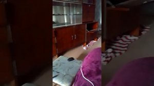 как передвинуть большой шкаф стенку