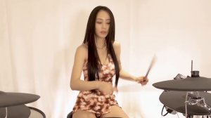 Барабанщица A-YEON играет ЦОЙ - МАМА МЫ ВСЕ ТЯЖЕЛО БОЛЬНЫ