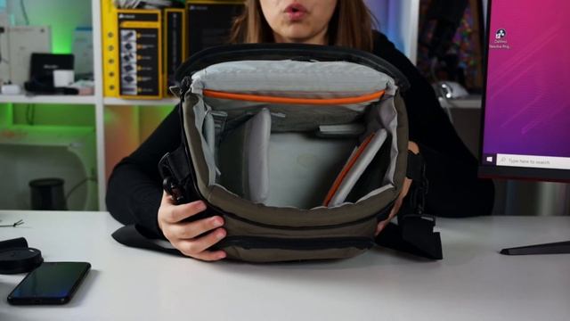 Фотографска чанта - Lowepro Nova 180 AW II Mica Pixel Camo смотреть онлайн