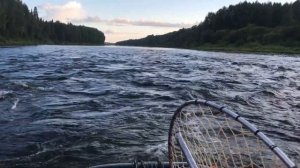 Река Вымь, порог Русский спуск на лодке