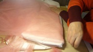 Украшение для детского платья из фатина, своими руками.