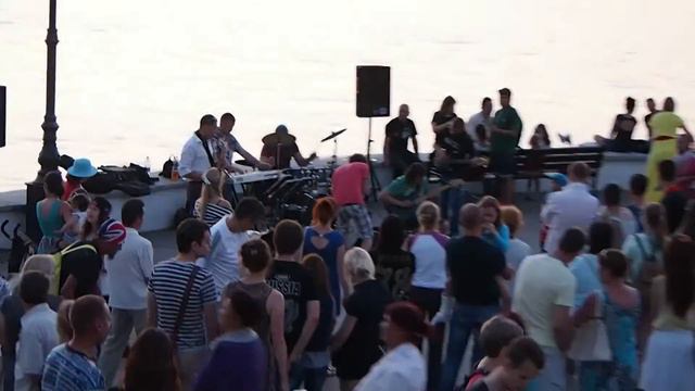 "Рояль в кустах" На Приморском бульваре смотреть онлайн