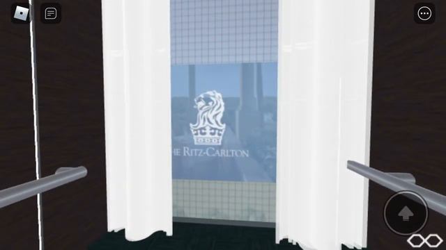 Лифт Mitsubishi в hotel The Ritz Carlton смотреть онлайн