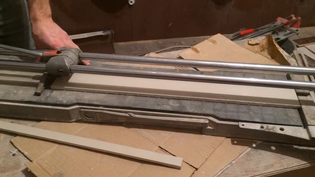 2 варианта, как отрезать керамогранит 600 на 600