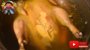 Как приготовить вкусный бульон из курицы: кулинары назвали 5 секретов!