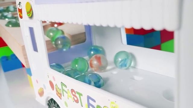Шарики катаются по лабиринту_видео для детей_2023_99 смотреть онлайн