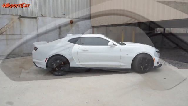 Двигатель этого Chevy COPO Camaro настолько большой, что это незаконно.