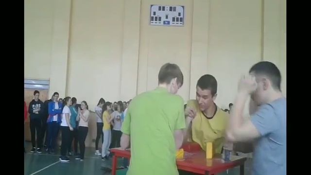 Первенство Мамадышского района по армрестлингу-2016(Галиуллин Мухамеднур) смотреть онлайн