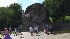 Мамаев Курган и Родина Мать,прогулка по Мемориалу.