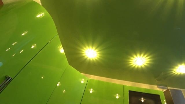 VLOG весёлая семейка/кто то убирается, а кто то танцует/какие выжили цветы смотреть онлайн