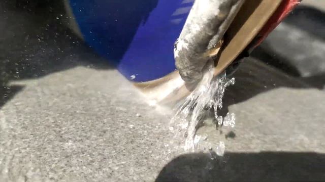 DeWalt d24000 Water saw, przecinarka wodna do płytek, tarcza Rubi смотреть онлайн