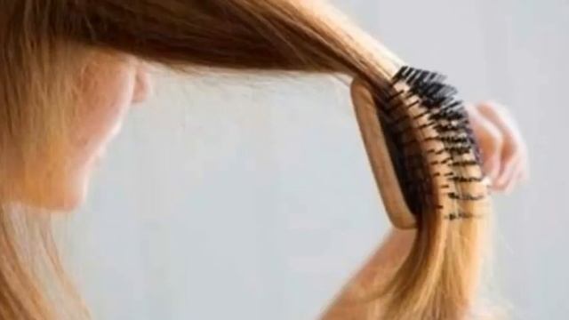 ASMR combing hair / АСМР расчесывание волос ?? смотреть онлайн