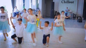 Танец под песню "Ой мама кто это"