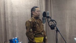 Tuvan throat singing - Тувинское горловое пение - Эзенгилээр (Ezengileer)