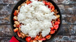 Рис с помидорами и грибами