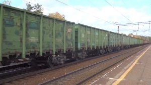 Электровоз ВЛ80С-2701 с грузовым поездом