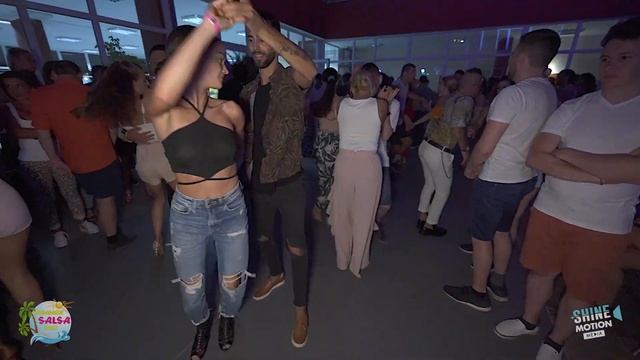 Roberto Mele & Malvina - Bachata Social Dance | 11th Summer Salsa Fest смотреть онлайн