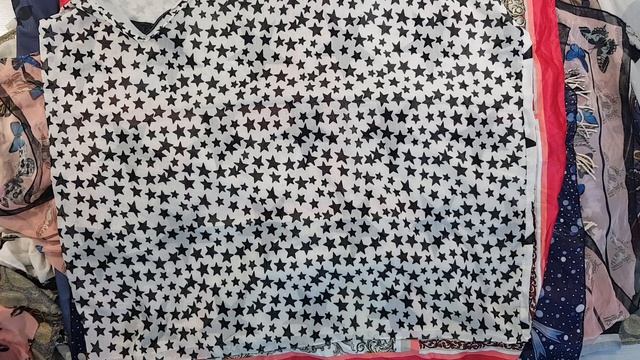 * SILK SCARVES CREAM (ШЕЛКОВЫЕ ШАРФЫ) (2 мешков в наличии) 4,90 кг 14,57€ за кг 49 ед смотреть онлайн