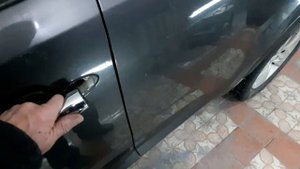 Kia Sportage 3 - Не открывается дверь с наружи.