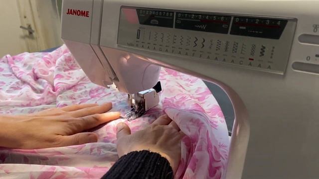 Коврик из остатков пряжи и нежного тюля смотреть онлайн