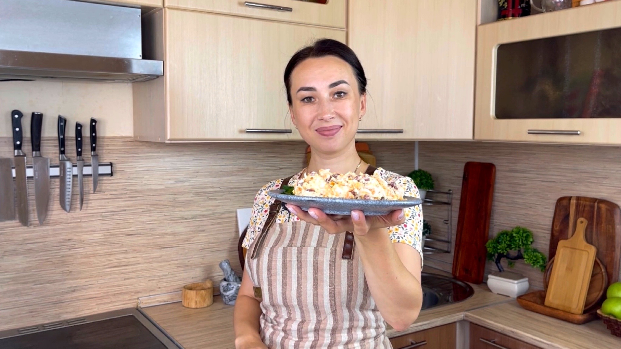 САЛАТ "Дружба"! Съедается весь без остатка! Рецепт бюджетный и простой,а салат ну очень вкусный!