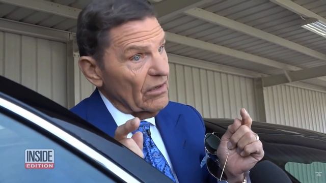 Проповедник Кеннет Коупленд Защищает Роскошный Образ Жизни смотреть онлайн