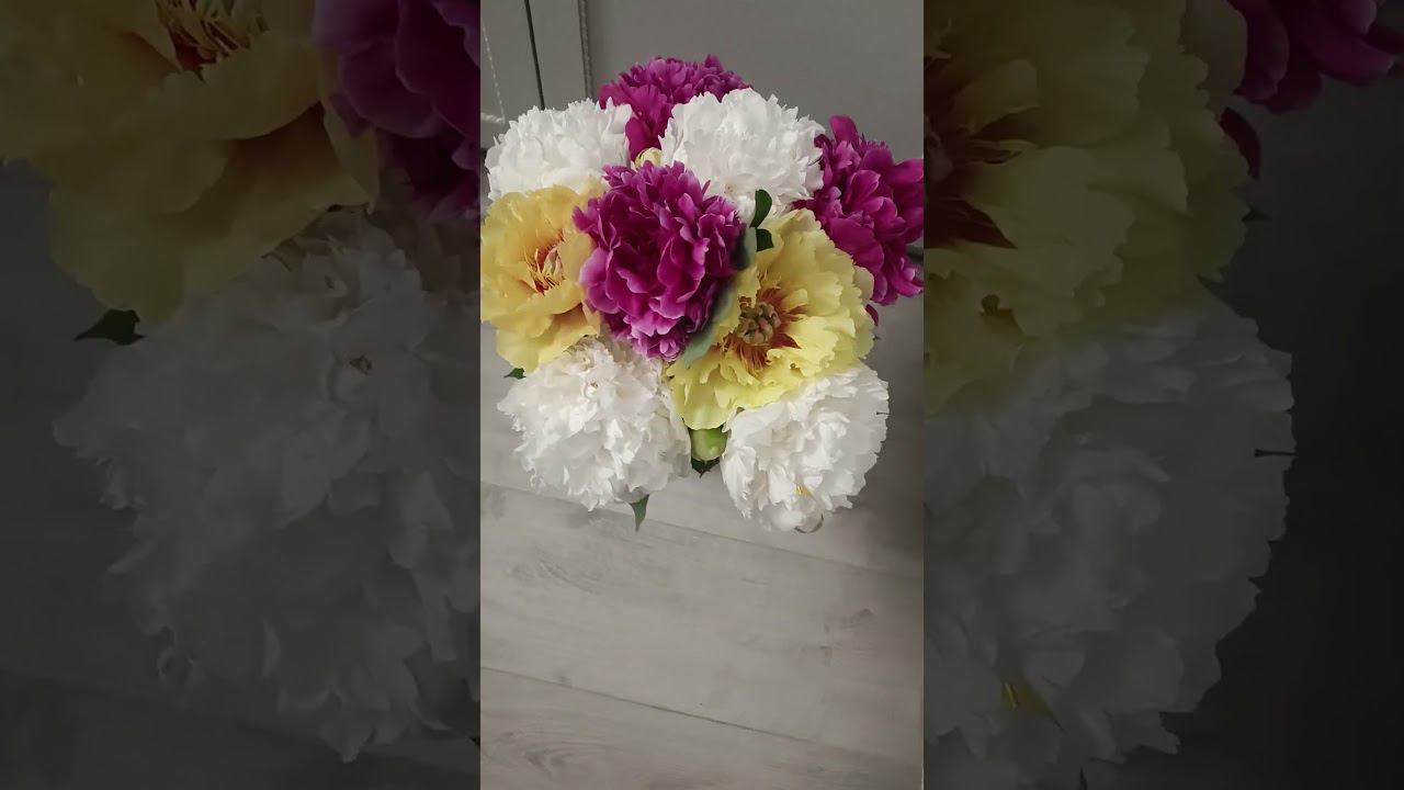 Цветы с дачи. Пионы в вазе. Букет от души...