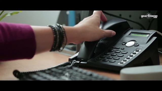 About Gear4music смотреть онлайн