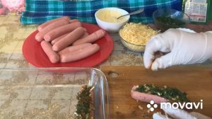 Турновер с сыром зеленью, чесночным соусом и острым перцем! Замечательный перекус.