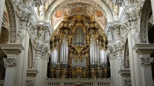 Toccata and Fugue in D Minor (Best Version Ever)