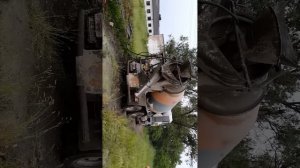 В миксере застыло 6 кубов 400 бетона