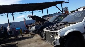 Junk yard или свалка автомобилей в Америке