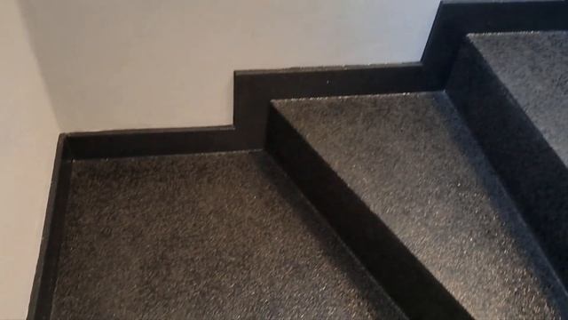 Черный износостойкий глянец на лестницу ??? смотреть онлайн