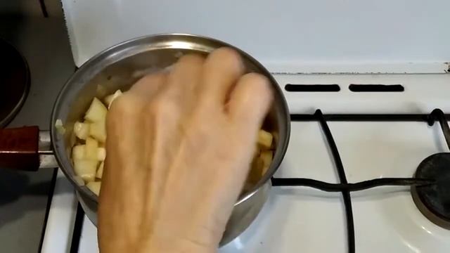 КРЕМ-СУП из корня СЕЛЬДЕРЕЯ с сухариками. Блюдо для диабетиков и не только. смотреть онлайн